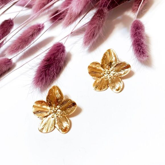 Flower Gold Color Bohemian Qeen Statement Earrings  - Picture 3 of 5